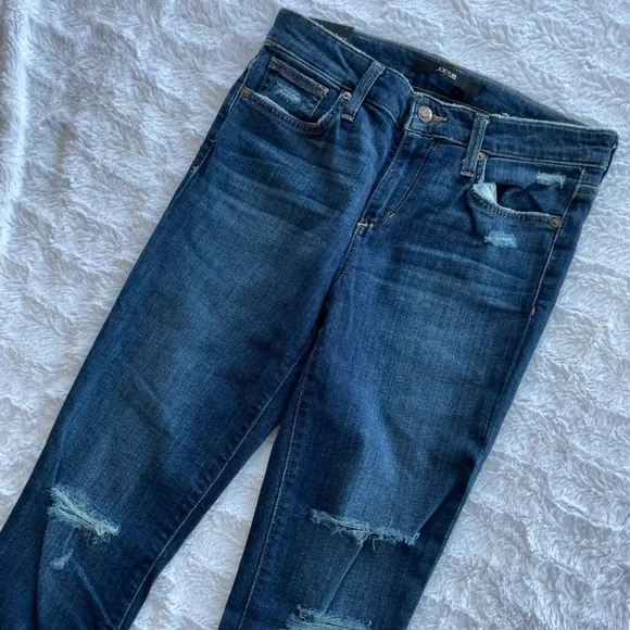 Joe’s Jeans The Icon Mid Rise Skinny Jeans